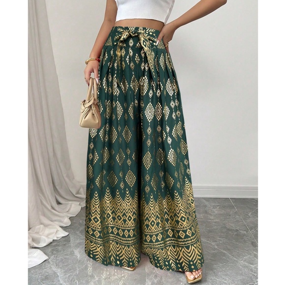 Boho Geo Print Stretchy Waist Wide Leg Pants - Picture 3 of 10